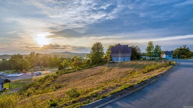 Welcome to the ideal lot to build your DREAM HOME with - photo 14