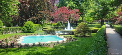 FOREST HILLS SOUTH Very sunny & spacious, 1 Bedroom / 1 Bathroom - photo 34