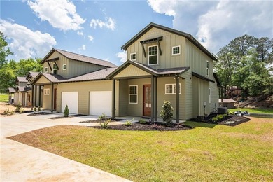 Perfect family getaway and/or investment on beautiful Lake - photo 2
