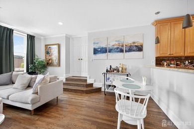 Welcome to Willow Park, one of Uptown Hoboken's most - photo 4