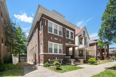 Lake Michigan - Cook County Home Active Under Contract in Chicago Illinois