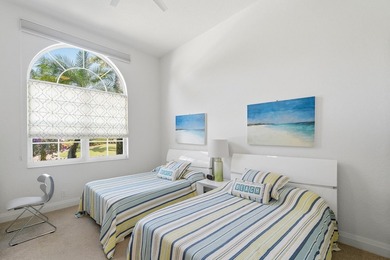 Enter this exceptional sun-filled 3BR/4BA home with thoughtful - photo 13