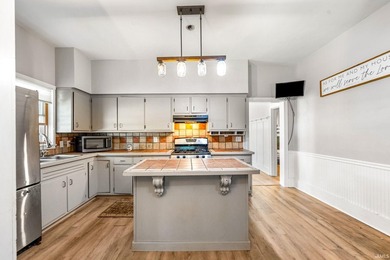 NEW PRICE!!!!! A rear opportunity to own a beautifully - photo 15