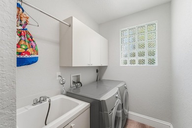 Enter this exceptional sun-filled 3BR/4BA home with thoughtful - photo 17