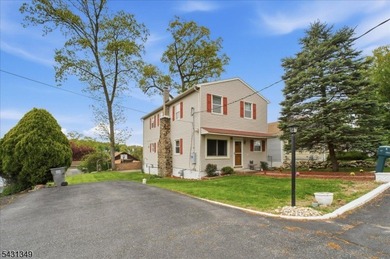 Live the Lake! 4-bedroom, 2-full-bath lake style home is - photo 19