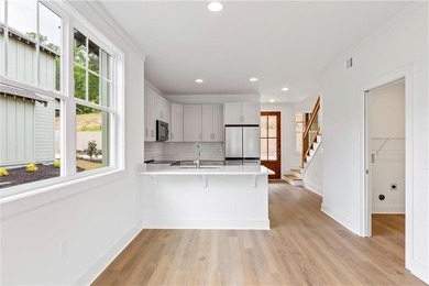 Perfect family getaway and/or investment on beautiful Lake - photo 9