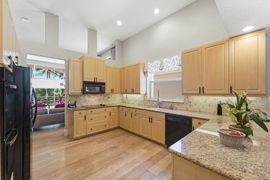 Enter this exceptional sun-filled 3BR/4BA home with thoughtful - photo 19