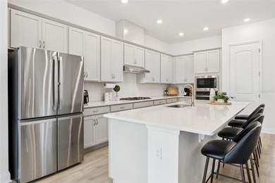 Under contract-accepting backup offers. OAKLAND PARK---a Parade - photo 21