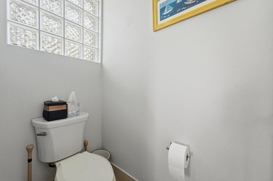 Enter this exceptional sun-filled 3BR/4BA home with thoughtful - photo 31