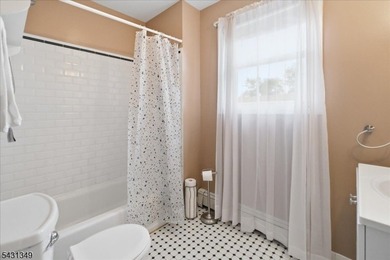 Live the Lake! 4-bedroom, 2-full-bath lake style home is - photo 34