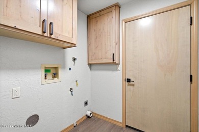 Attractive Hayden rancher offering the ease of one-level living! - photo 35