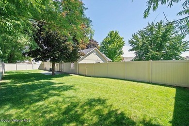 Attractive Hayden rancher offering the ease of one-level living! - photo 38