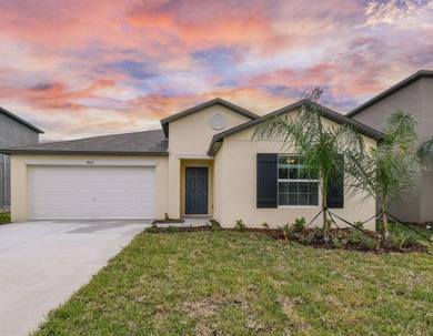 King Lake Home For Sale in Wesley Chapel Florida