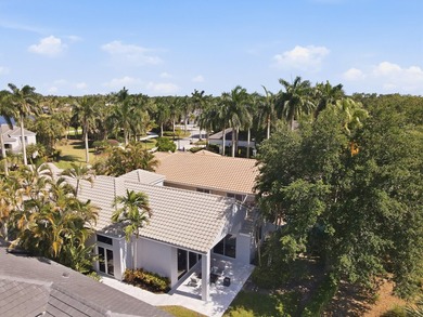 Enter this exceptional sun-filled 3BR/4BA home with thoughtful - photo 42