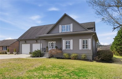 Rare Level Lot with wide water views - Open Floor Plan designed - photo 3