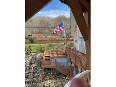Year round mountain views! Updates are needed. Located on scenic - photo 11
