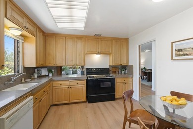 Nestled on a quiet street in the highly desirable Del Cerro - photo 14