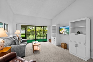 Welcome to this light and bright 2 bedroom, 2 bath townhouse - photo 16