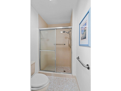 Welcome to this light and bright 2 bedroom, 2 bath townhouse - photo 21
