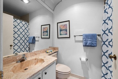 Welcome to this light and bright 2 bedroom, 2 bath townhouse - photo 24