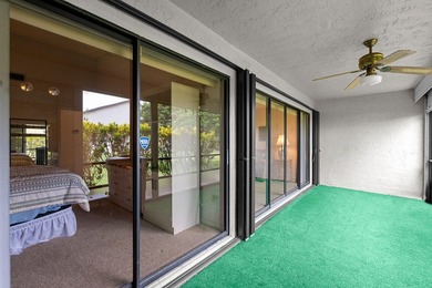 Welcome to this light and bright 2 bedroom, 2 bath townhouse - photo 27