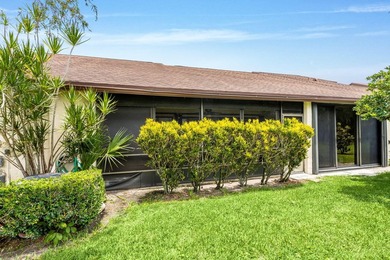 Welcome to this light and bright 2 bedroom, 2 bath townhouse - photo 28