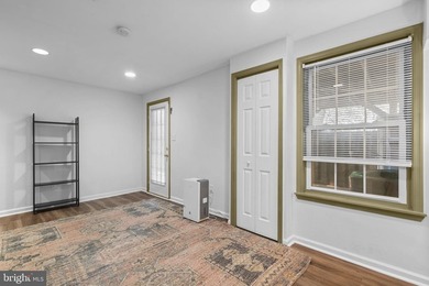 End-unit lakefront townhome in sought-after Gunners Lake Village - photo 30
