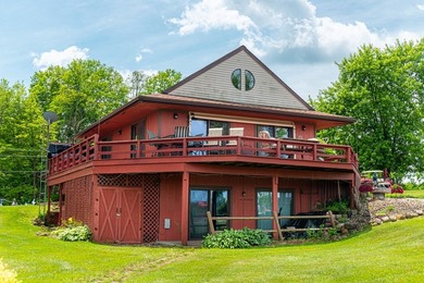 Beautiful Candlewood lakefront home! This 3 bedroom, 2 bath home - photo 31
