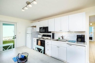 A rare opportunity to own a beautifully maintained piece of - photo 34
