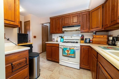 Beautiful Candlewood lakefront home! This 3 bedroom, 2 bath home - photo 45