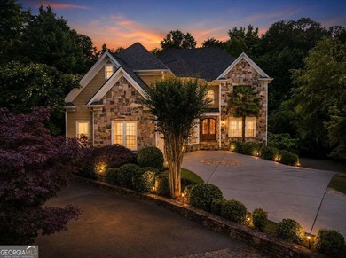 Looking for a luxury 5-plus bedroom home in Alpharetta / Johns - photo 2