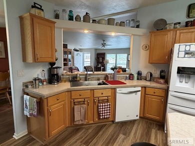 Incredible home on approximately 1.19 acres with beautifully - photo 14