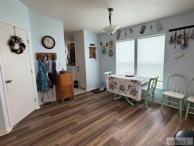 Incredible home on approximately 1.19 acres with beautifully - photo 15