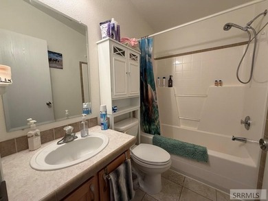 Incredible home on approximately 1.19 acres with beautifully - photo 22