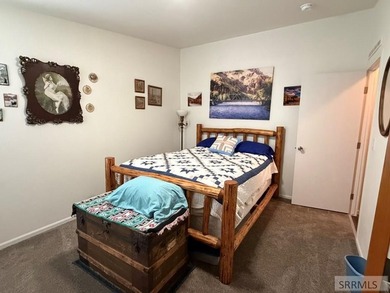 Incredible home on approximately 1.19 acres with beautifully - photo 24