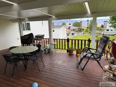 Incredible home on approximately 1.19 acres with beautifully - photo 32