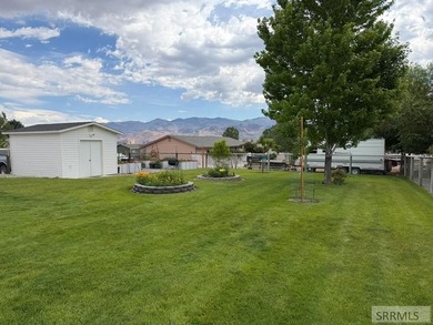 Incredible home on approximately 1.19 acres with beautifully - photo 38