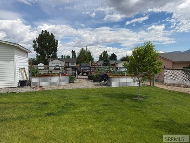 Incredible home on approximately 1.19 acres with beautifully - photo 40