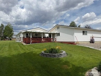 Incredible home on approximately 1.19 acres with beautifully - photo 43