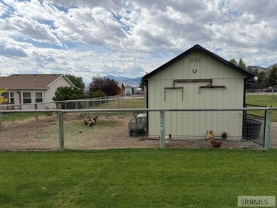Incredible home on approximately 1.19 acres with beautifully - photo 46