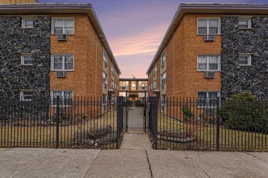 Lake Michigan - Cook County Condo For Sale in Chicago Illinois