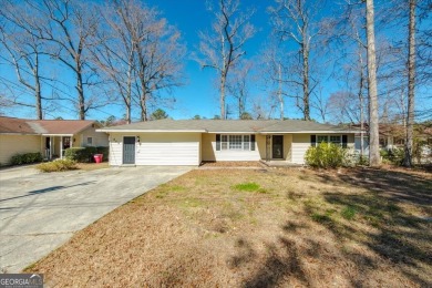 Lake Home For Sale in Macon, Georgia