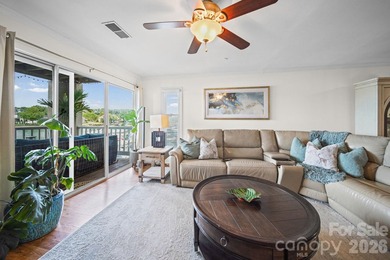 Beautiful 3 Bedroom, 2 Bath Condo at the Moorings!!! Fantastic - photo 4