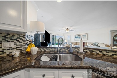 Beautiful 3 Bedroom, 2 Bath Condo at the Moorings!!! Fantastic - photo 10