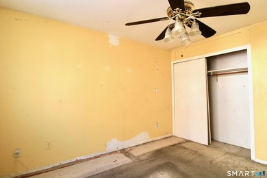 Endless possibilities in this 3 room 1 Bed condo located in East - photo 11