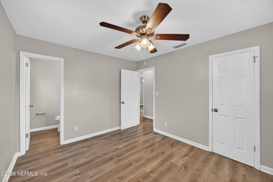 Located in the heart of Jacksonville, this beautifully updated - photo 13