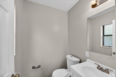 Located in the heart of Jacksonville, this beautifully updated - photo 14