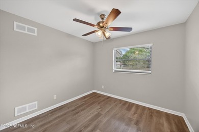 Located in the heart of Jacksonville, this beautifully updated - photo 18