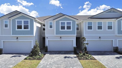 (private lake, pond, coastal) Townhome/Townhouse For Sale in Lutz Florida