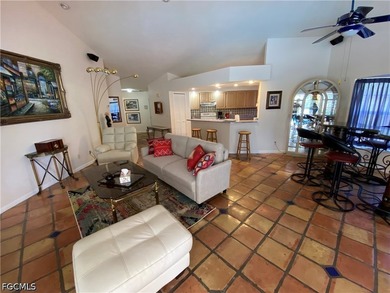 Beautiful duplex with its own pool. Great location in the - photo 12
